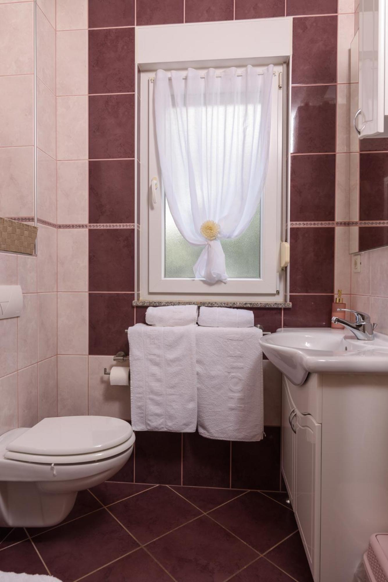 Apartments Jozic Трогир Экстерьер фото
