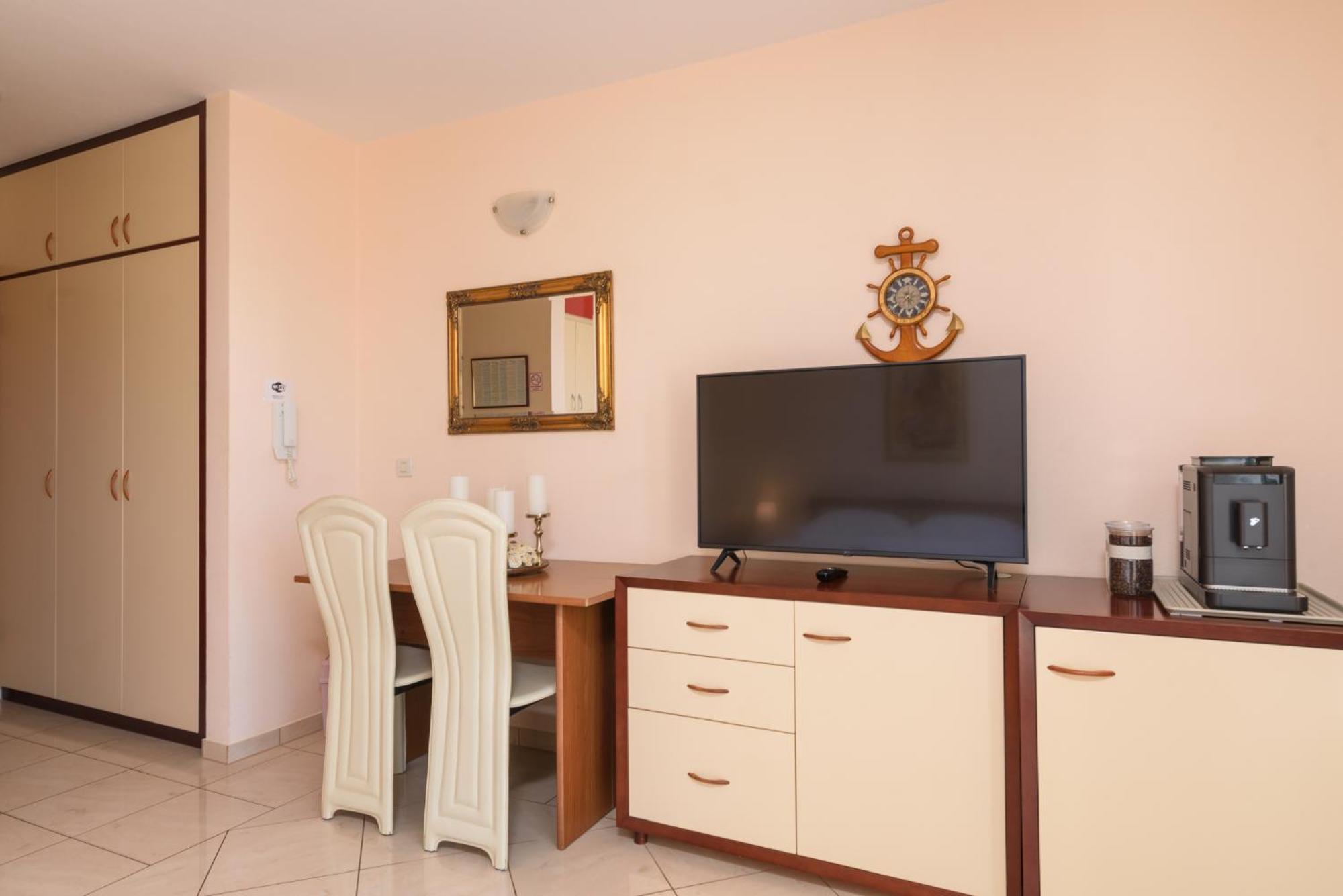 Apartments Jozic Трогир Экстерьер фото