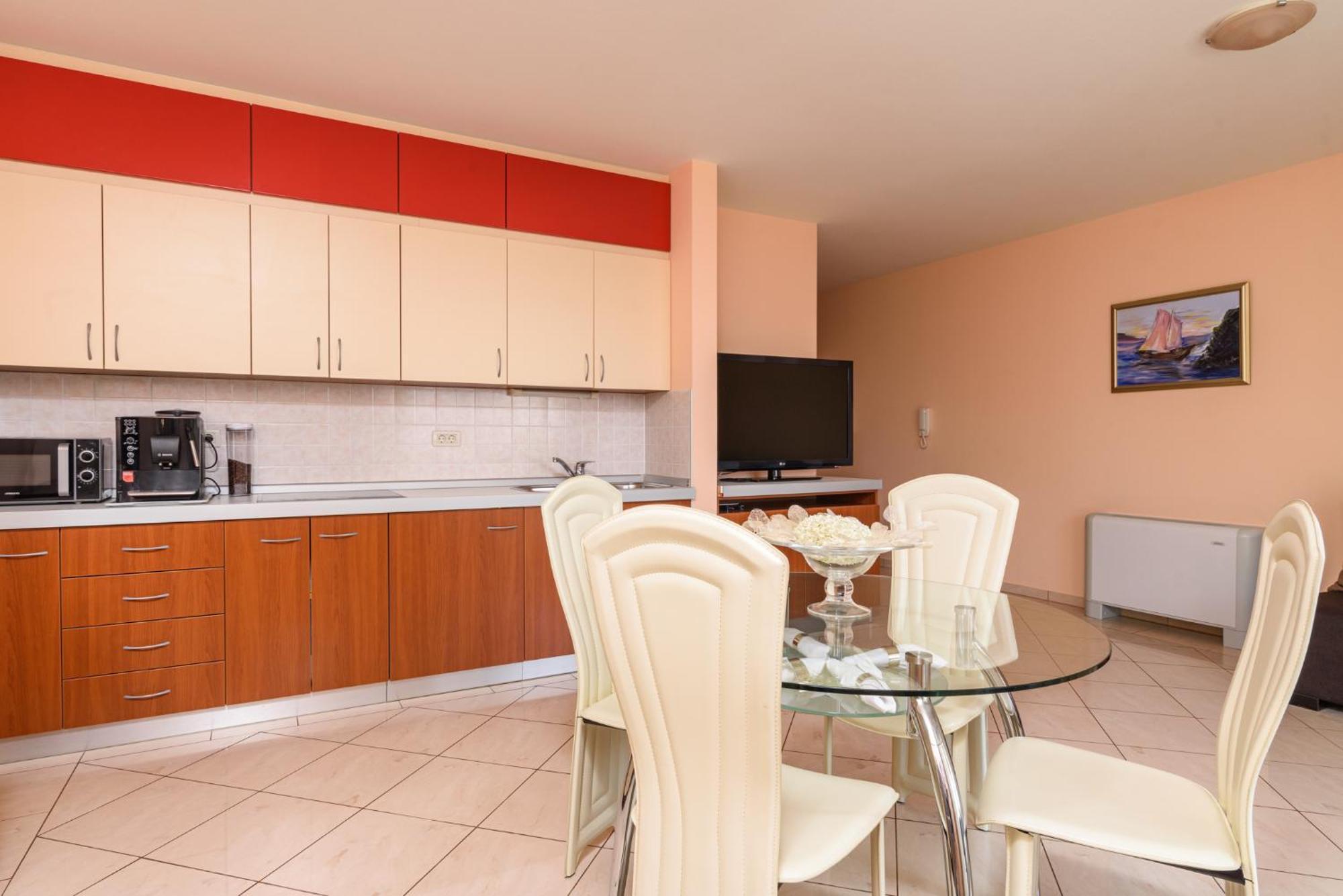 Apartments Jozic Трогир Экстерьер фото