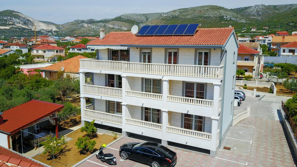 Apartments Jozic Трогир Экстерьер фото